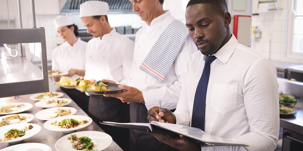 restaurarant staff