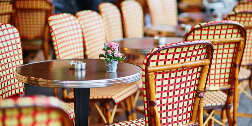 Themed Restaurants: Can They Succeed in 2023? - Parisian cafe